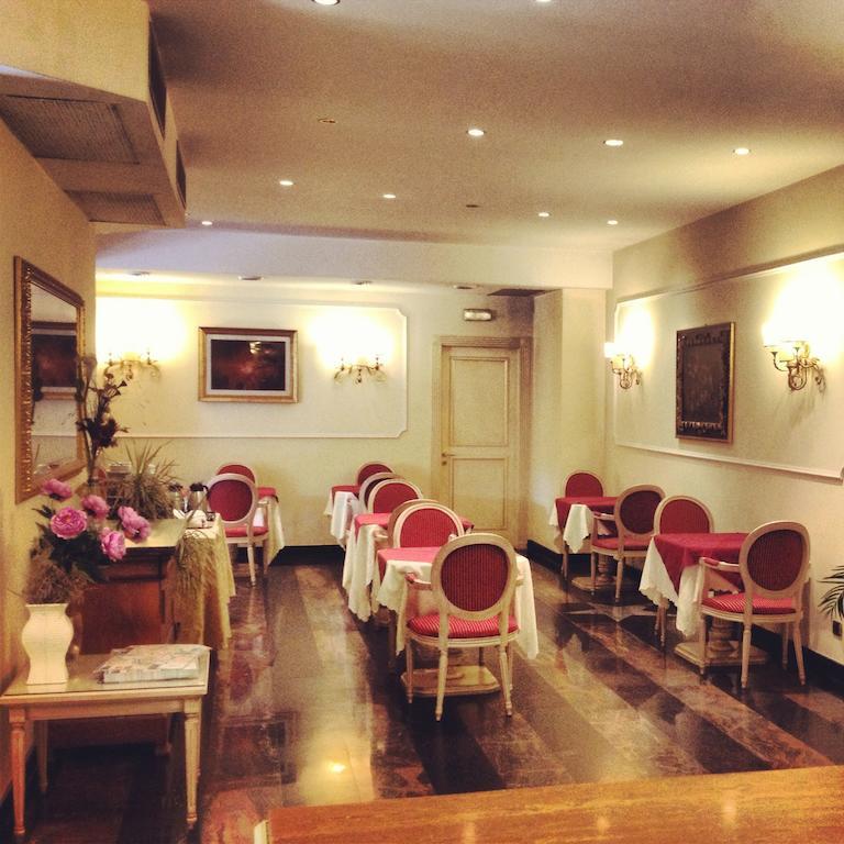Quadrifoglio Eur Hotel Rom